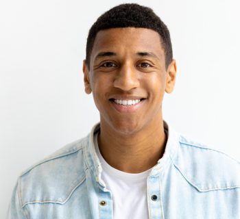 Five Reasons for Whitening Your Teeth