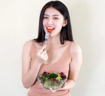 4 Foods That Whiten Your Teeth in Houston TX